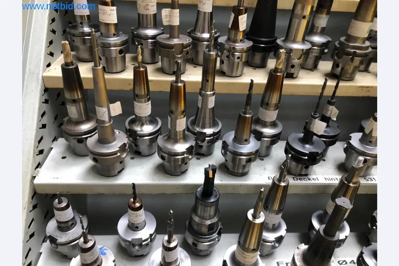 Máquinas e sistemas (fundição injectada de alumínio para a indústria automóvel e de fornecimento automóvel)-7