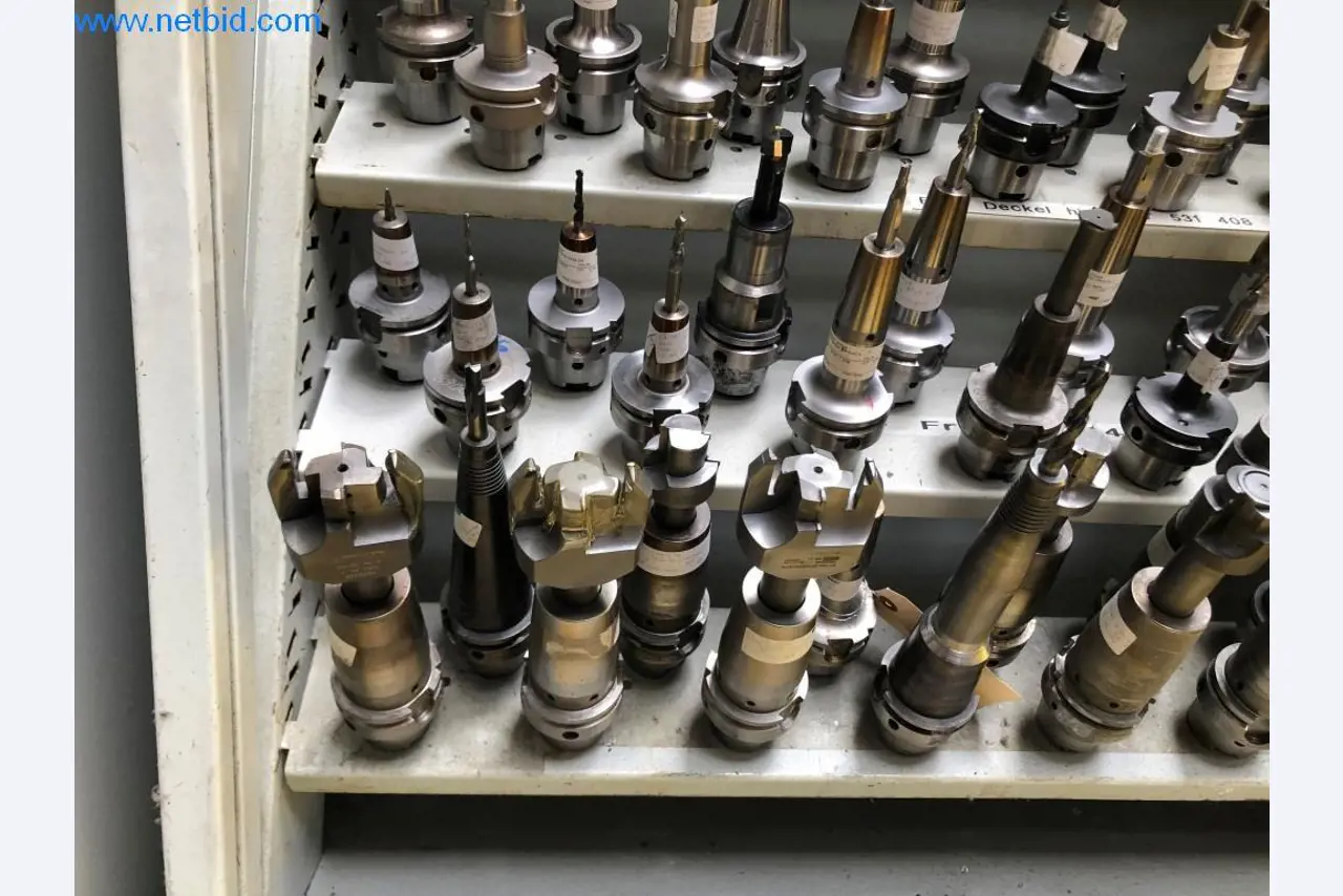 Máquinas e sistemas (fundição injectada de alumínio para a indústria automóvel e de fornecimento automóvel)-9