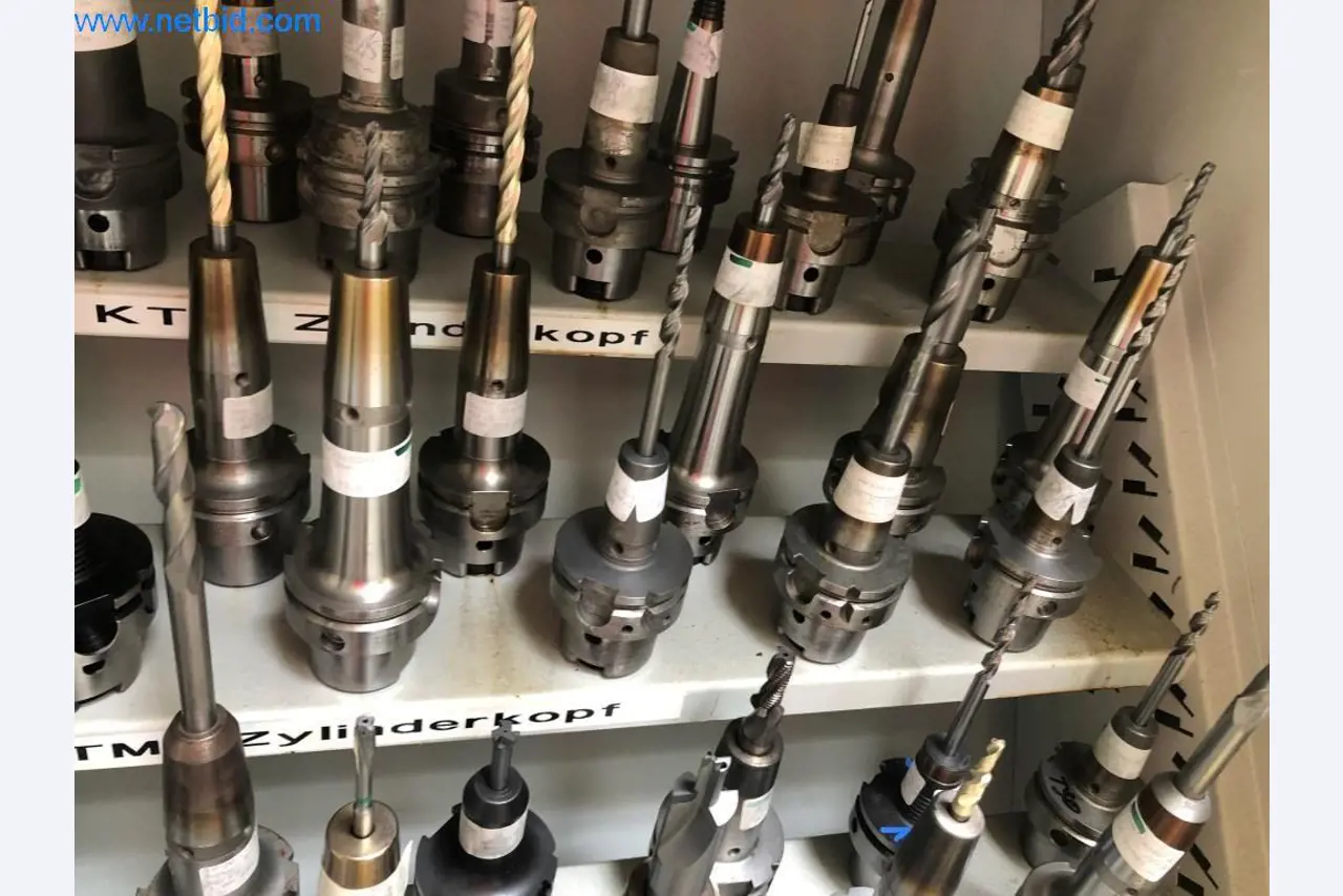 Machines et installations (moulage sous pression d'aluminium pour l'industrie automobile et ses sous-traitants)-12