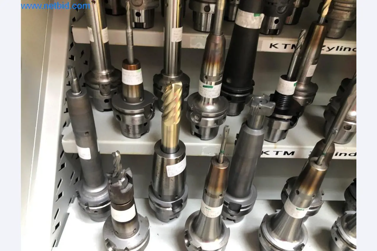 Machines et installations (moulage sous pression d'aluminium pour l'industrie automobile et ses sous-traitants)-13