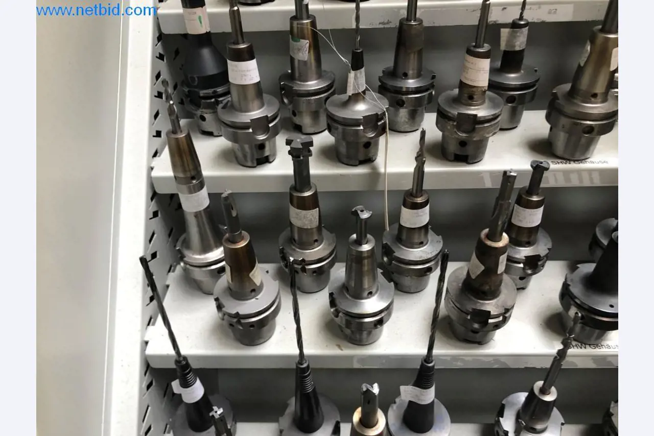 Machines et installations (moulage sous pression d'aluminium pour l'industrie automobile et ses sous-traitants)-4