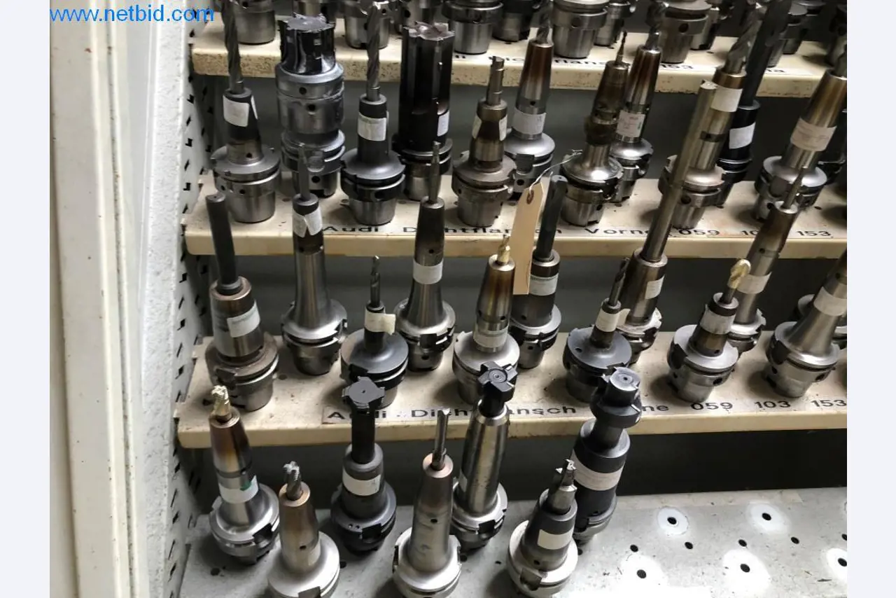 Machines et installations (moulage sous pression d'aluminium pour l'industrie automobile et ses sous-traitants)-4