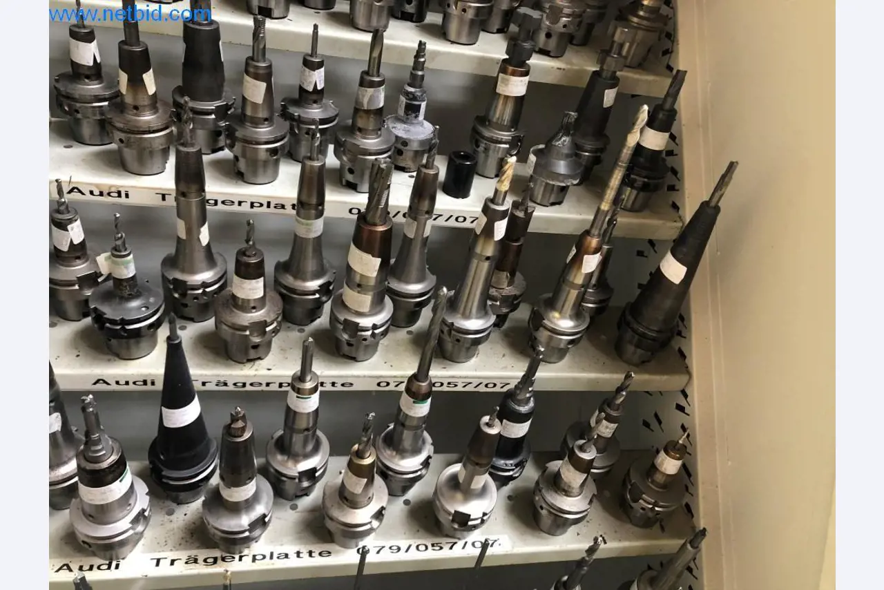 Stroje a systémy (tlakové lití hliníku pro automobilový a dodavatelský průmysl)-10