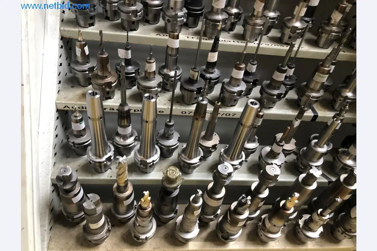 Stroje a systémy (tlakové lití hliníku pro automobilový a dodavatelský průmysl)-11