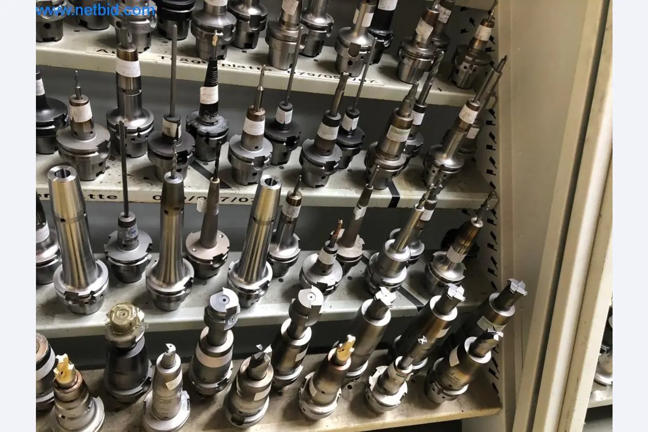 Stroje a systémy (tlakové lití hliníku pro automobilový a dodavatelský průmysl)-3