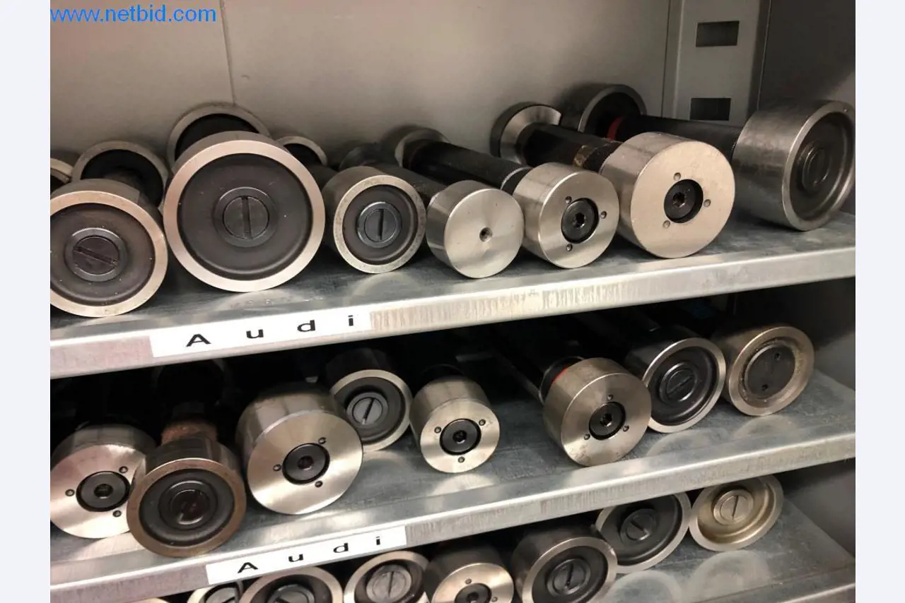 Stroji in sistemi (tlačno litje aluminija za avtomobilsko industrijo in avtomobilsko oskrbo)-15