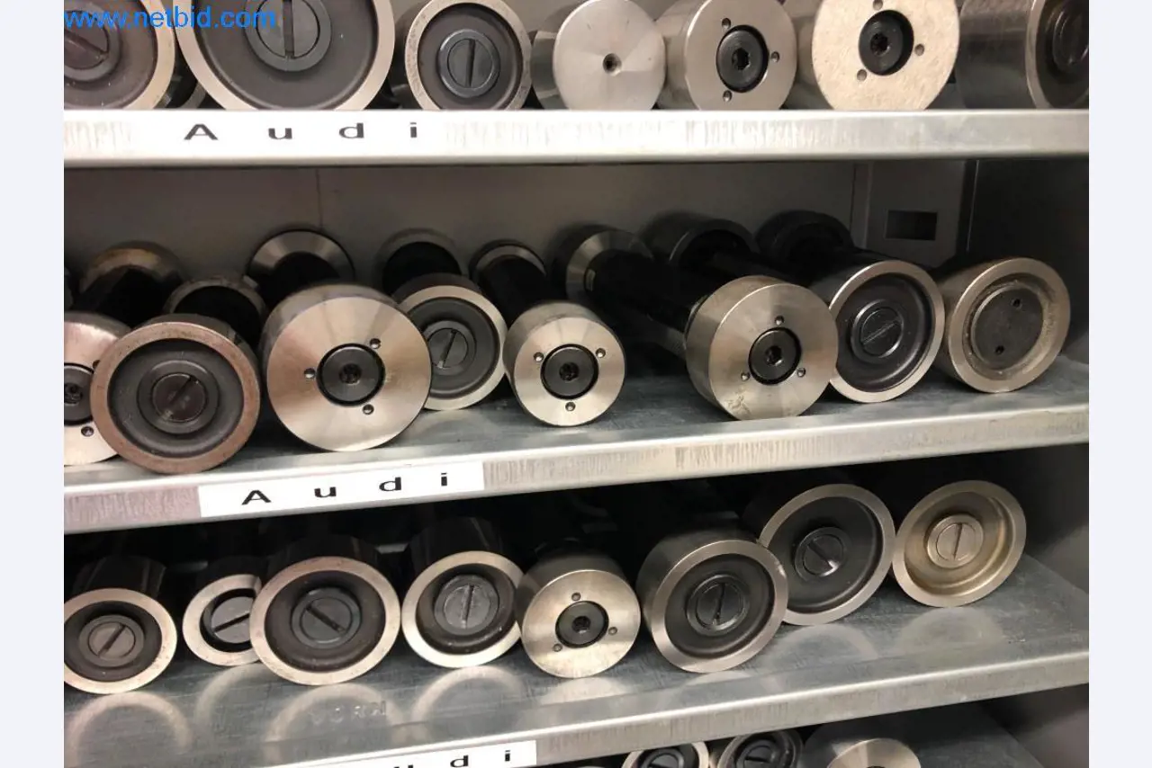 Stroji in sistemi (tlačno litje aluminija za avtomobilsko industrijo in avtomobilsko oskrbo)-16