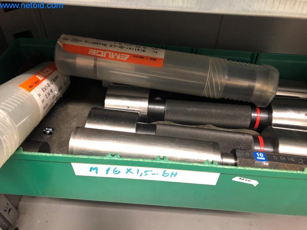 Machines et installations (moulage sous pression d'aluminium pour l'industrie automobile et ses sous-traitants)-26