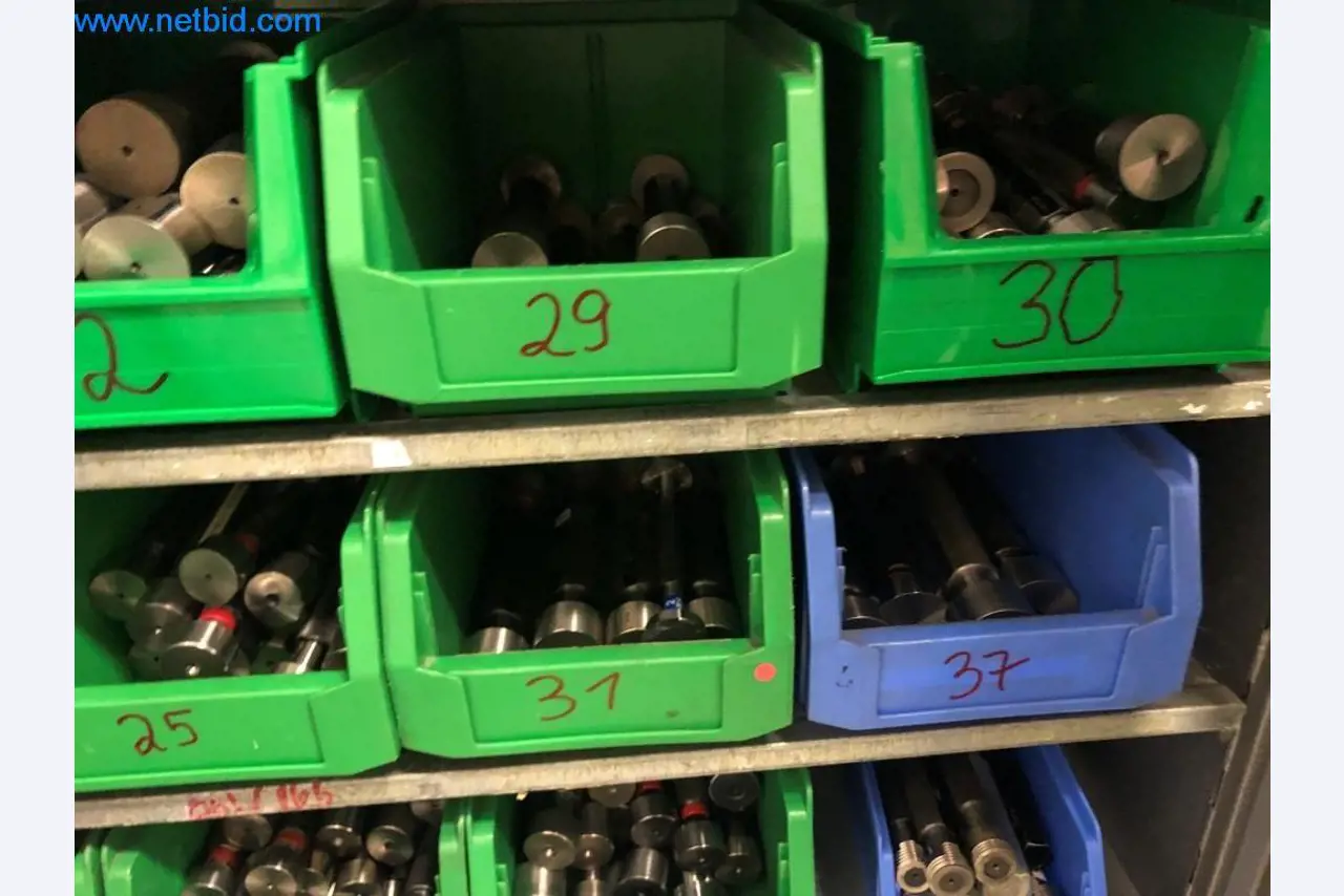 Stroji in sistemi (tlačno litje aluminija za avtomobilsko industrijo in avtomobilsko oskrbo)-32