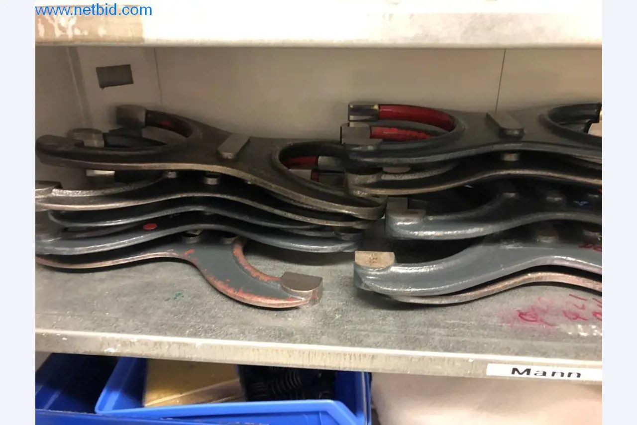 Stroji in sistemi (tlačno litje aluminija za avtomobilsko industrijo in avtomobilsko oskrbo)-39