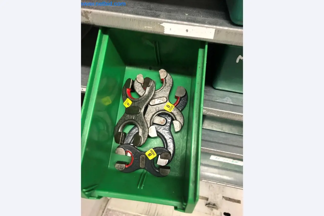 Stroji in sistemi (tlačno litje aluminija za avtomobilsko industrijo in avtomobilsko oskrbo)-42