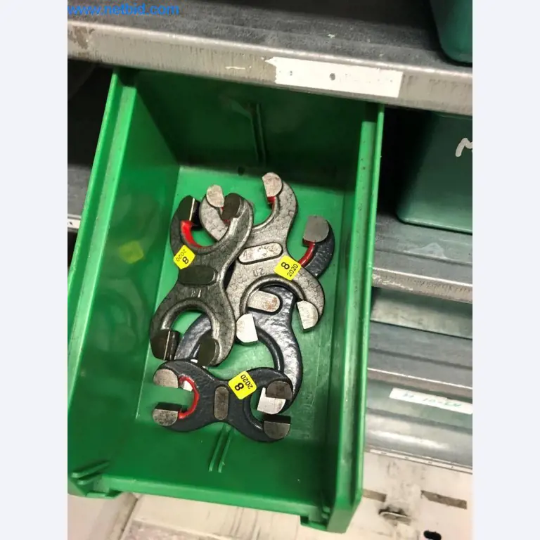 Stroji in sistemi (tlačno litje aluminija za avtomobilsko industrijo in avtomobilsko oskrbo)-42