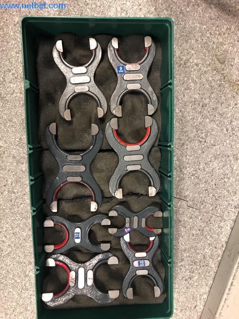 Machines et installations (moulage sous pression d'aluminium pour l'industrie automobile et ses sous-traitants)-45