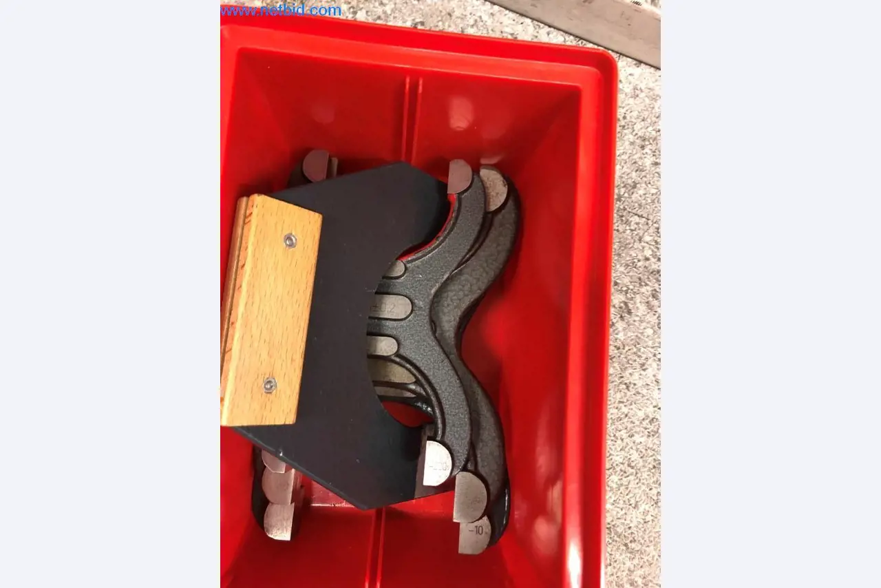 Stroji in sistemi (tlačno litje aluminija za avtomobilsko industrijo in avtomobilsko oskrbo)-46