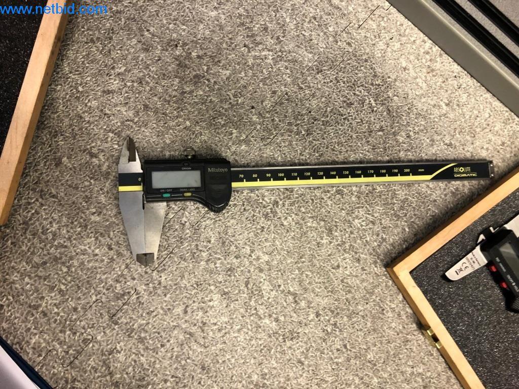 Machines et installations (moulage sous pression d'aluminium pour l'industrie automobile et ses sous-traitants)-14