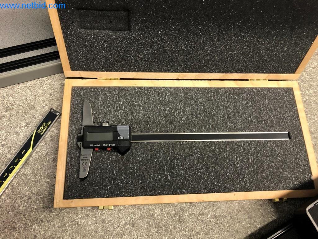 Machines et installations (moulage sous pression d'aluminium pour l'industrie automobile et ses sous-traitants)-18