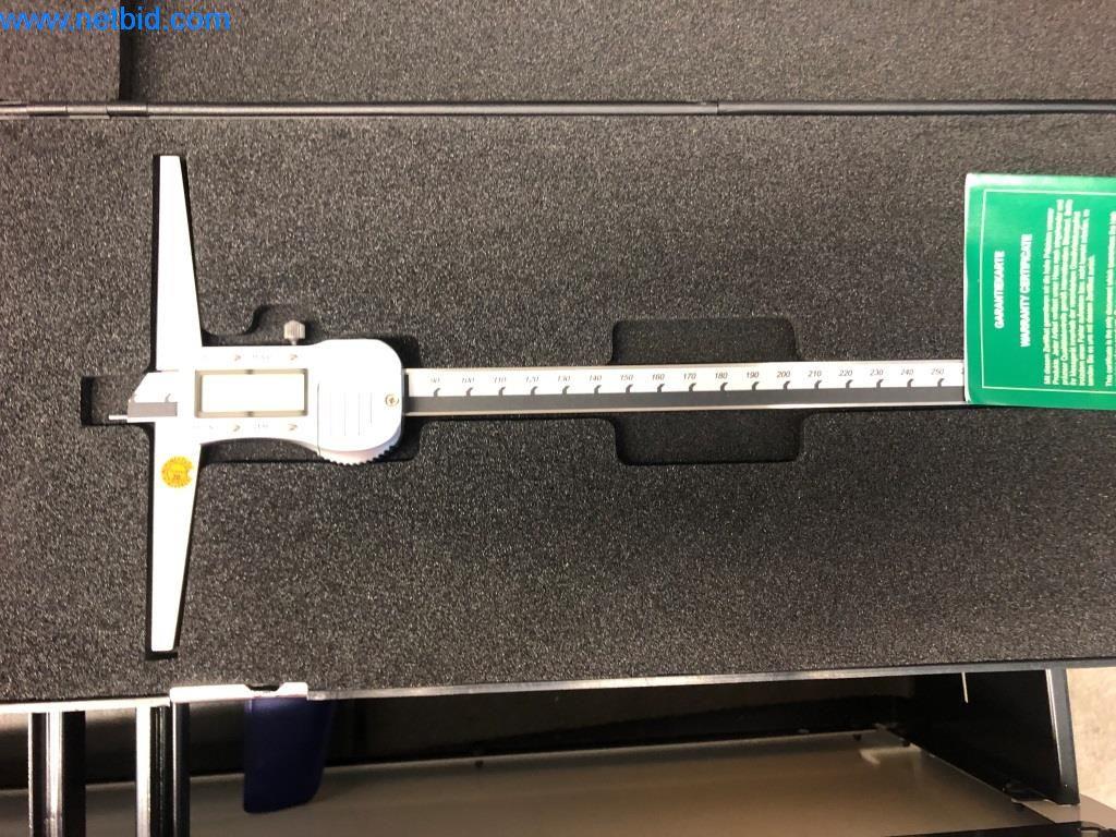 Machines et installations (moulage sous pression d'aluminium pour l'industrie automobile et ses sous-traitants)-38