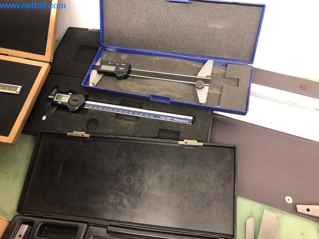 Machines et installations (moulage sous pression d'aluminium pour l'industrie automobile et ses sous-traitants)-4