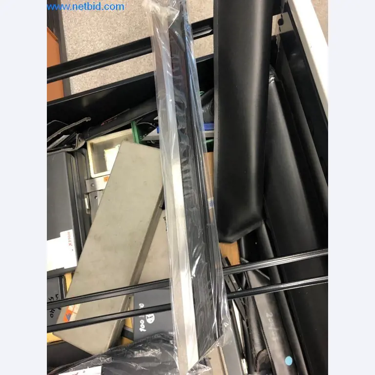 Máquinas e sistemas (fundição injectada de alumínio para a indústria automóvel e de fornecimento automóvel)-13