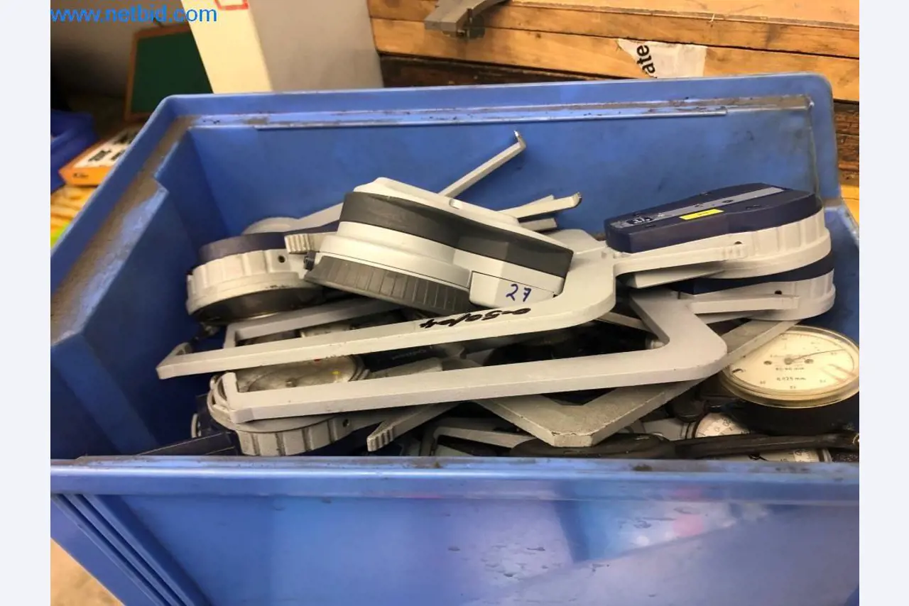 Máquinas e sistemas (fundição injectada de alumínio para a indústria automóvel e de fornecimento automóvel)-16