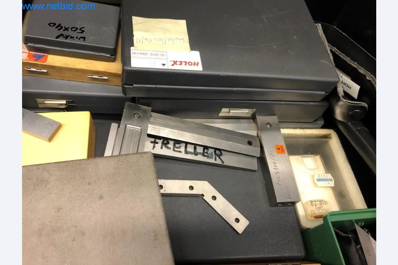 Máquinas e sistemas (fundição injectada de alumínio para a indústria automóvel e de fornecimento automóvel)-2