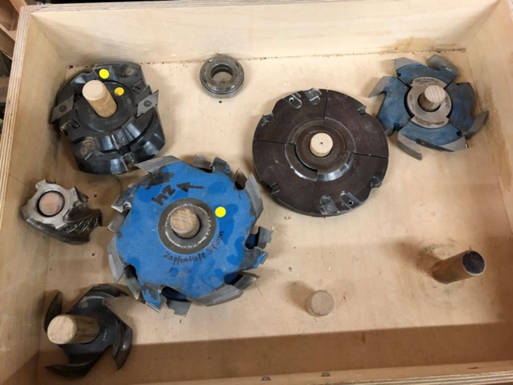 <br> discharged and well-maintained machines from the window construction sector -3