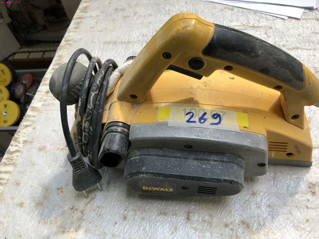 <br> discharged and well-maintained machines from the window construction sector -1