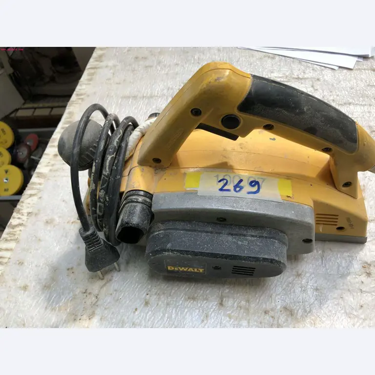 <br> discharged and well-maintained machines from the window construction sector -1