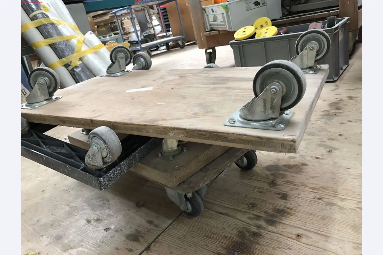 Equipamento operacional e de escritório <br>de uma empresa de construção de janelas-1