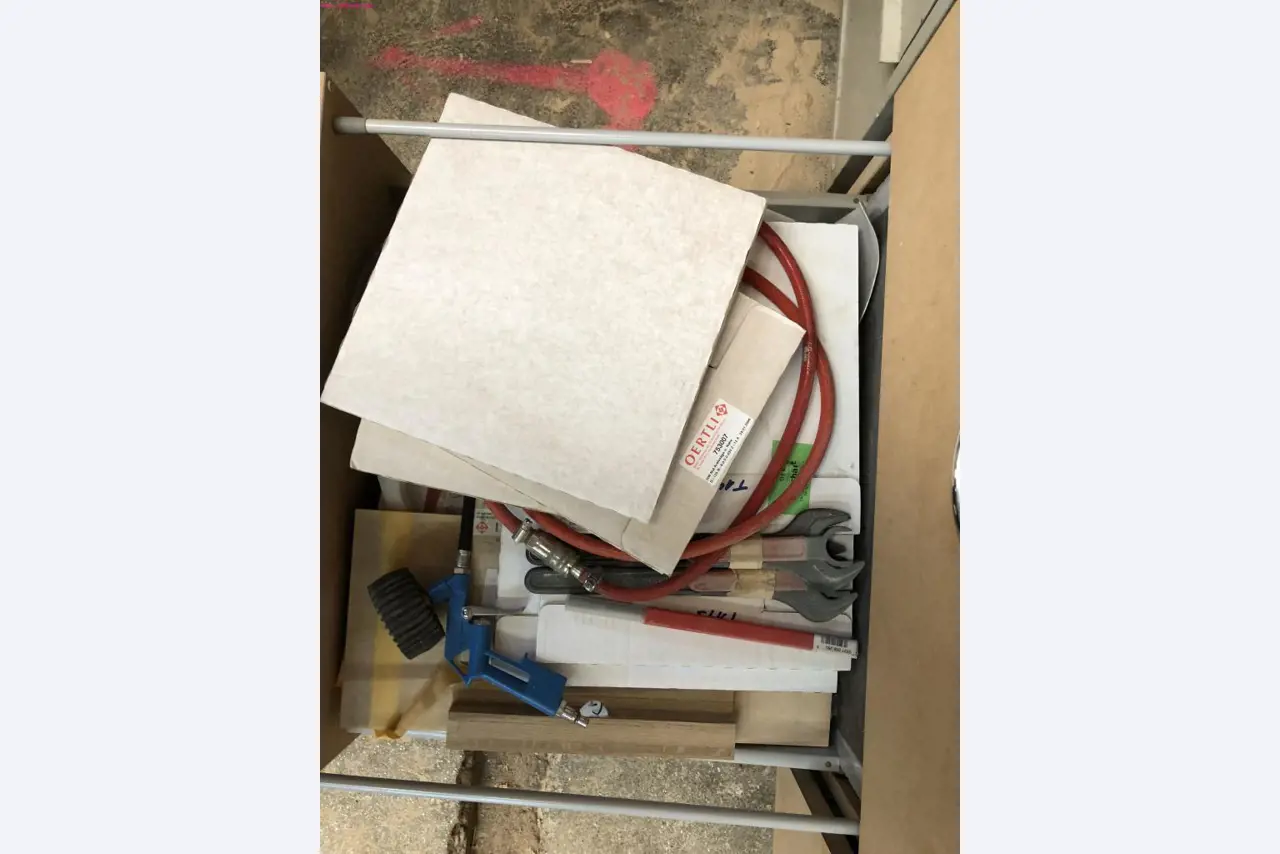 <br> discharged and well-maintained machines from the window construction sector -10