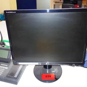 Monitor 22" LG