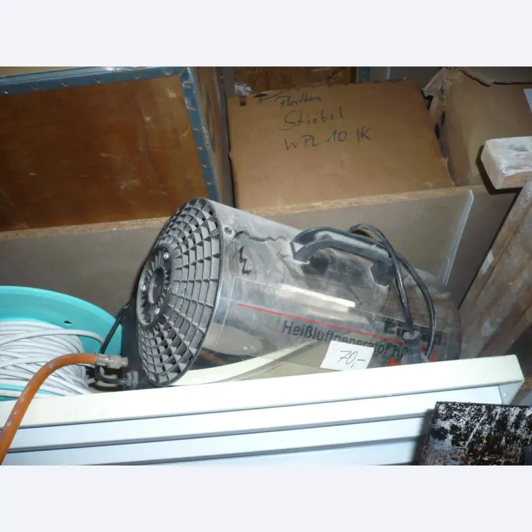 workshop equipment consisting of hand machines and equipment of a sanitary and installation company<br>  -10