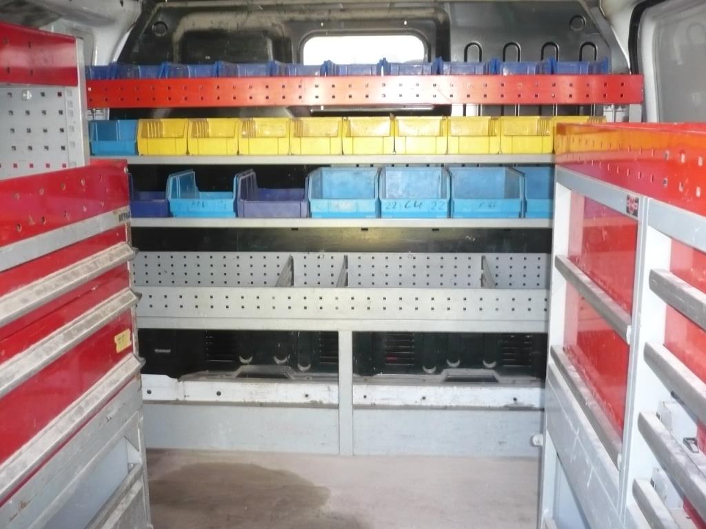 workshop equipment consisting of hand machines and equipment of a sanitary and installation company<br>  -5