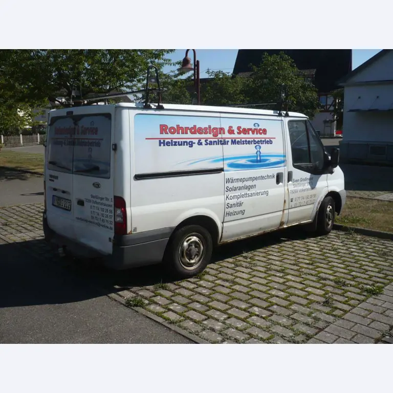 workshop equipment consisting of hand machines and equipment of a sanitary and installation company<br>  -2