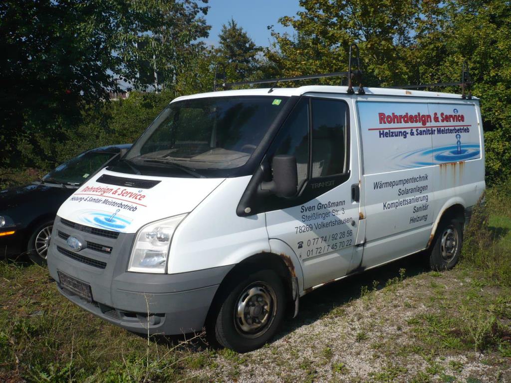 workshop equipment consisting of hand machines and equipment of a sanitary and installation company<br>  -4