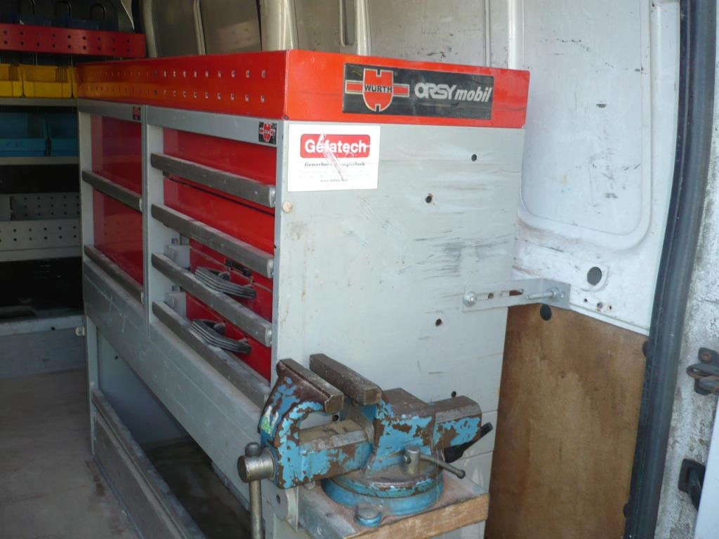 workshop equipment consisting of hand machines and equipment of a sanitary and installation company<br>  -6