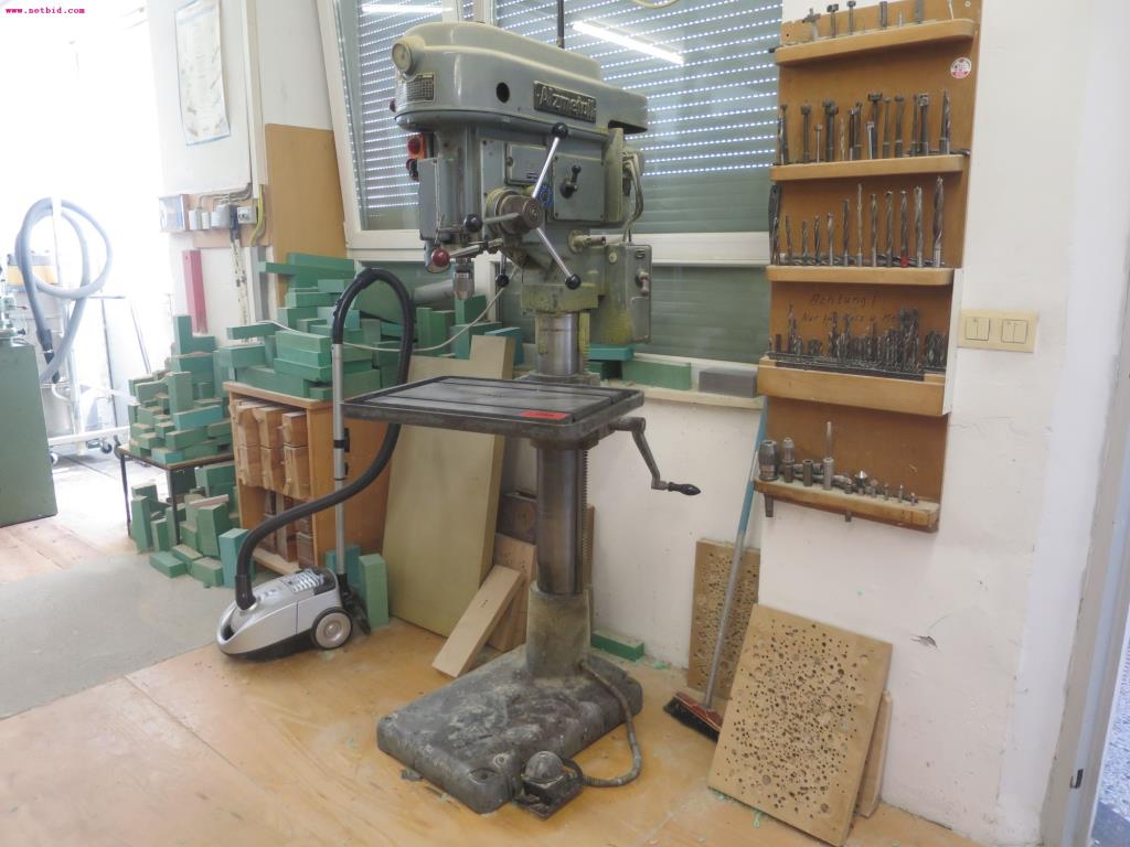 Machines as well as operating and office equipment of a model-building business-1