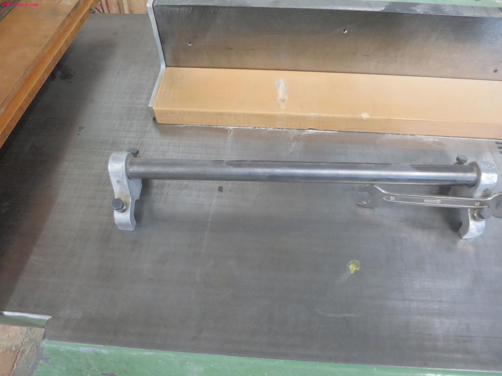 
Máquinas e material de exploração e de escritório de uma empresa de modelação-4