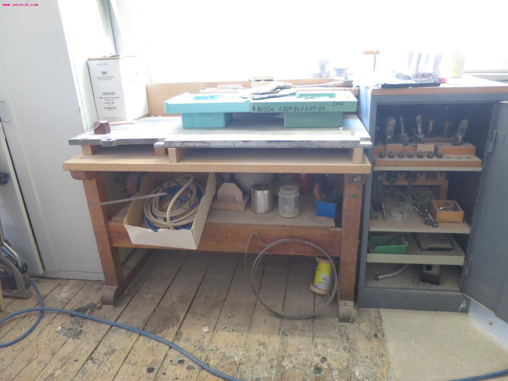 Machines as well as operating and office equipment of a model-building business-5