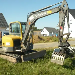 compact excavators Volvo ECR58