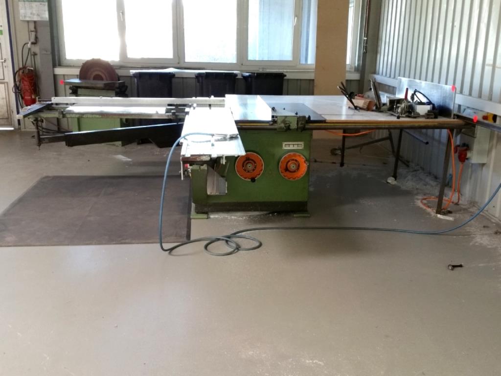 
Machines as well as the business and office equipment of a plastics processing company-2