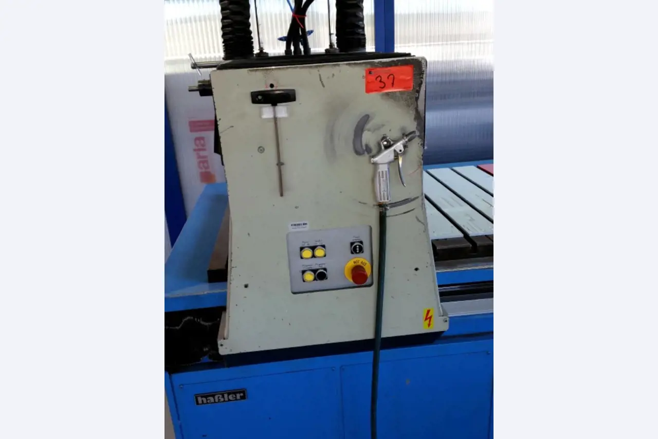 Machines as well as the business and office equipment of a plastics processing company-5