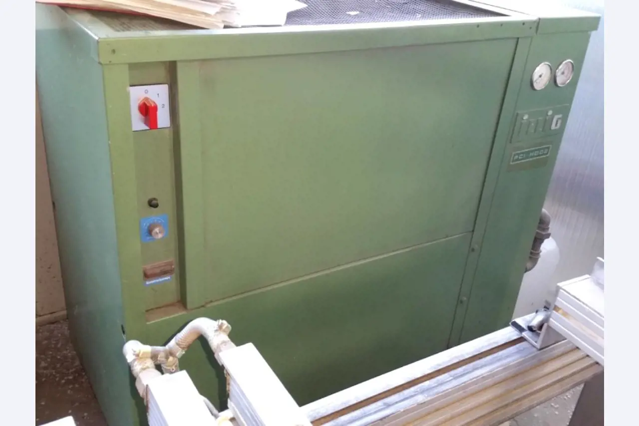 Machines as well as the business and office equipment of a plastics processing company-6