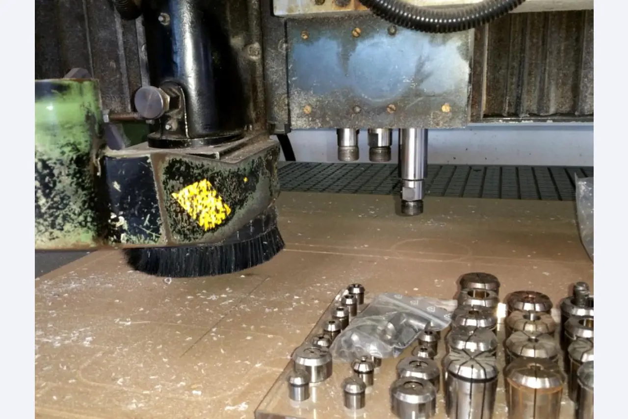 Machines as well as the business and office equipment of a plastics processing company-10