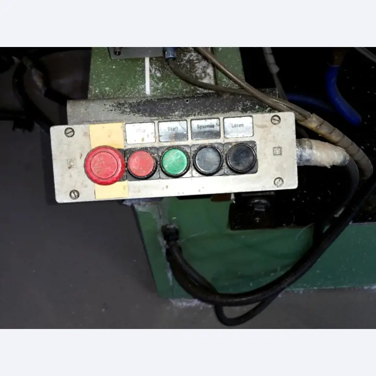Machines as well as the business and office equipment of a plastics processing company-12