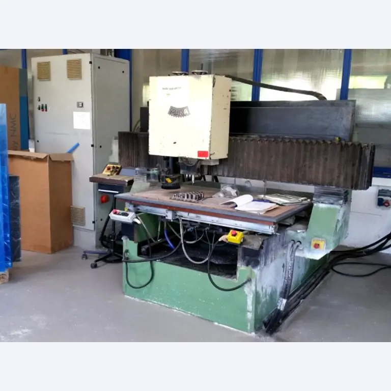 Machines as well as the business and office equipment of a plastics processing company-1