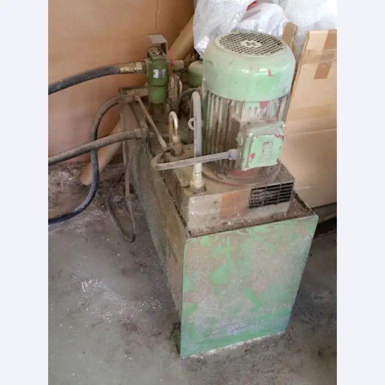Machines as well as the business and office equipment of a plastics processing company-6
