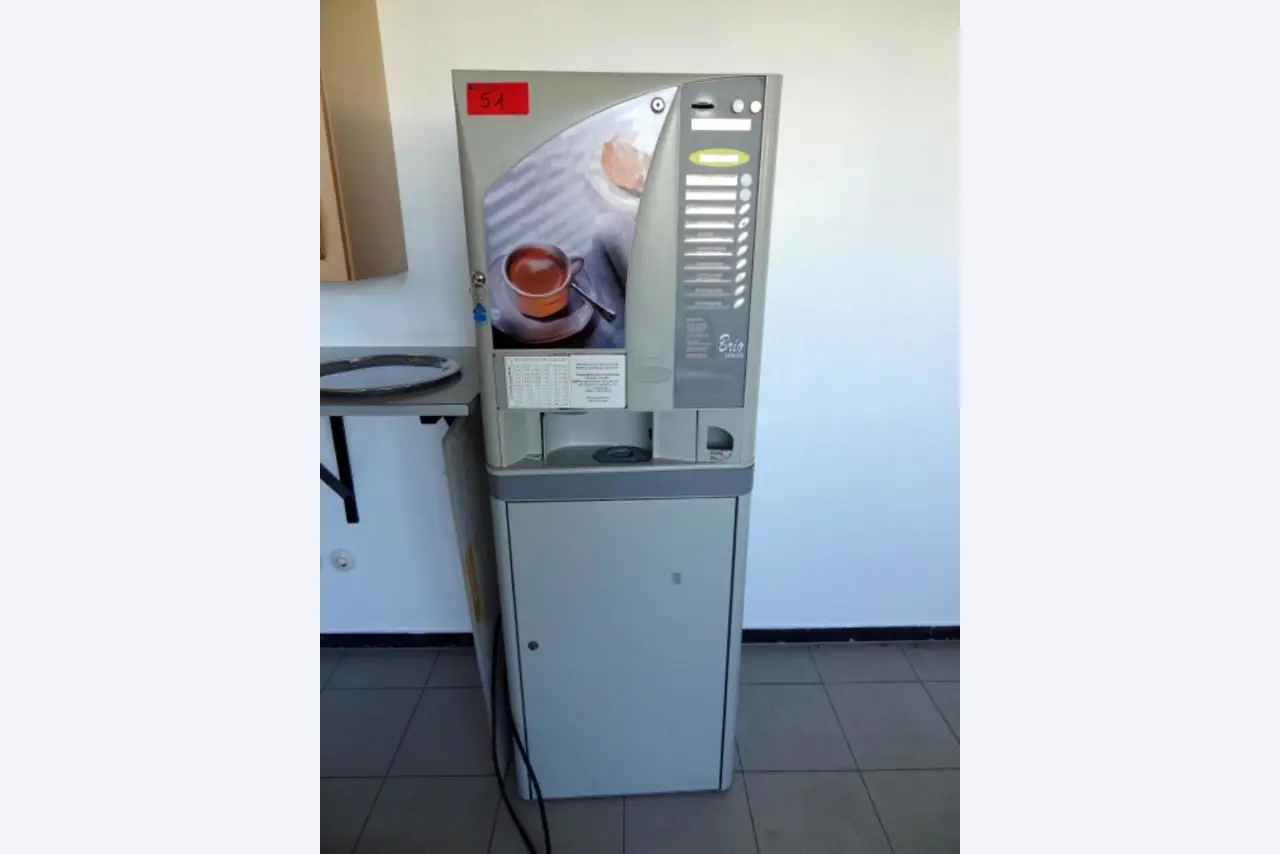 Machines as well as the business and office equipment of a plastics processing company-1