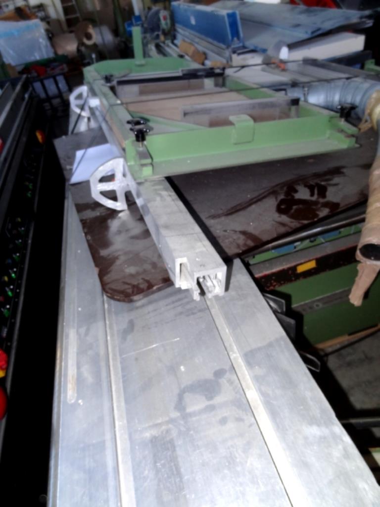 Giben Y3000 CNC-Horizontal-Plattenaufteilsäge-3