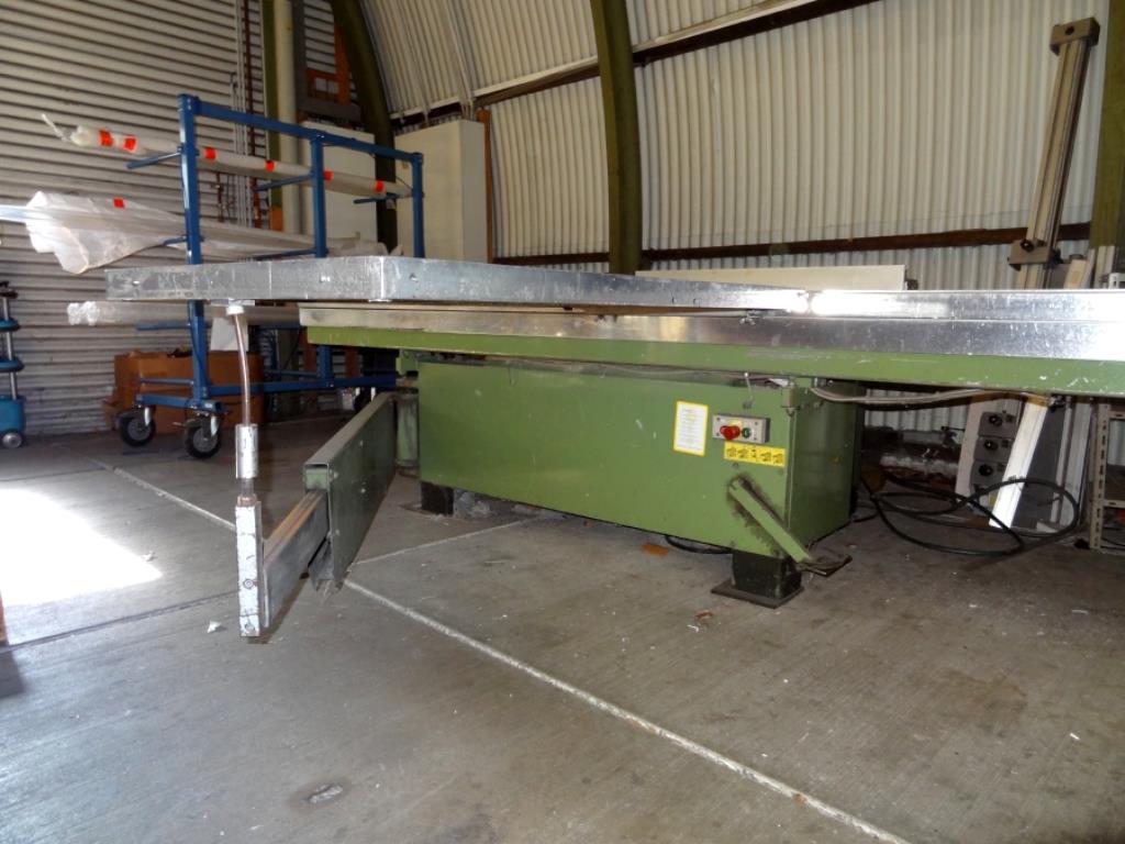 Giben Y3000 CNC-Horizontal-Plattenaufteilsäge-7